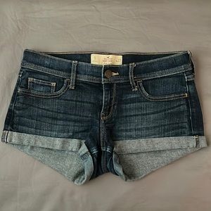Hollister Low Rise Short-Short